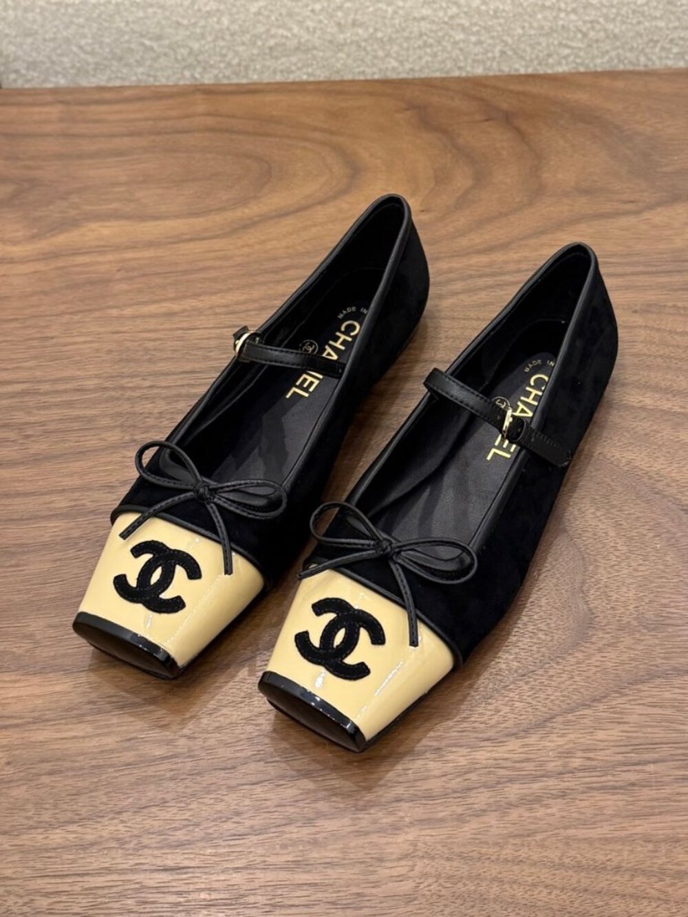 Chanel Two-Tone Mary Jane Flats Black & Beige CC Logo Bow Square Toe
